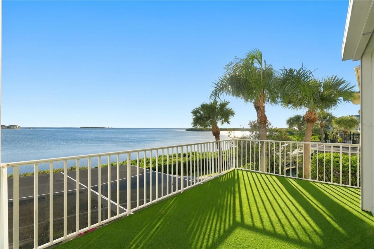 2041 Harbour Watch Circle , Tarpon Springs, FL 34689 Photo