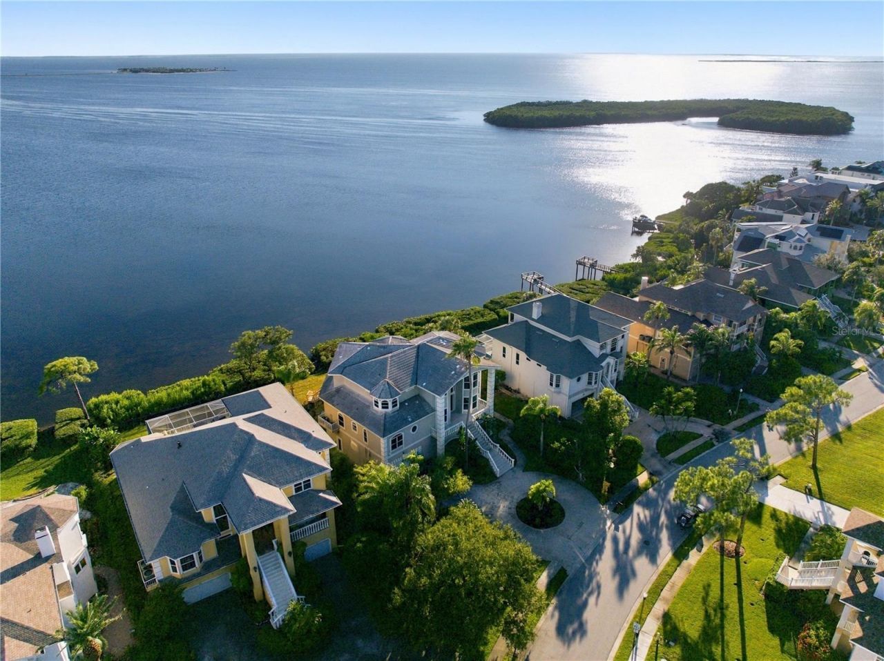 2041 Harbour Watch Circle , Tarpon Springs, FL 34689 Photo