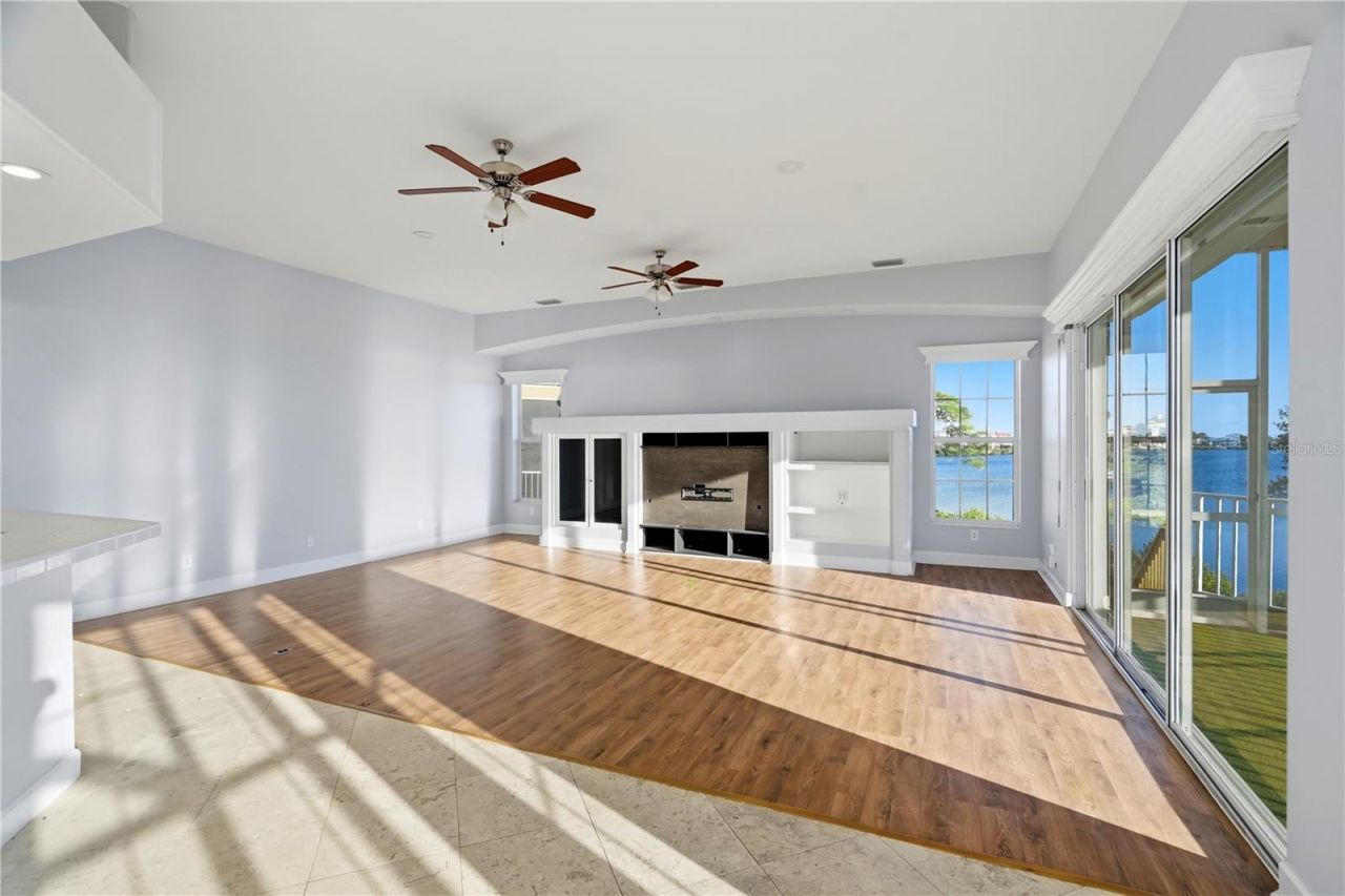 2041 Harbour Watch Circle , Tarpon Springs, FL 34689 Photo