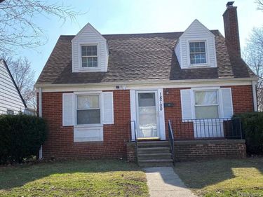 18700 Kingsville Street E, Detroit, Mi 48225