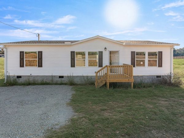 395 Busby Rd, Loretto, TN 38469