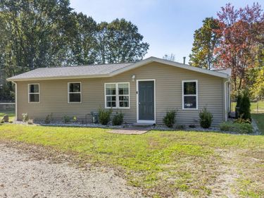 71212 State Line Road, Edwardsburg, MI 49112