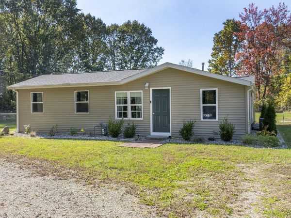 71212 State Line Road, Edwardsburg, MI 49112