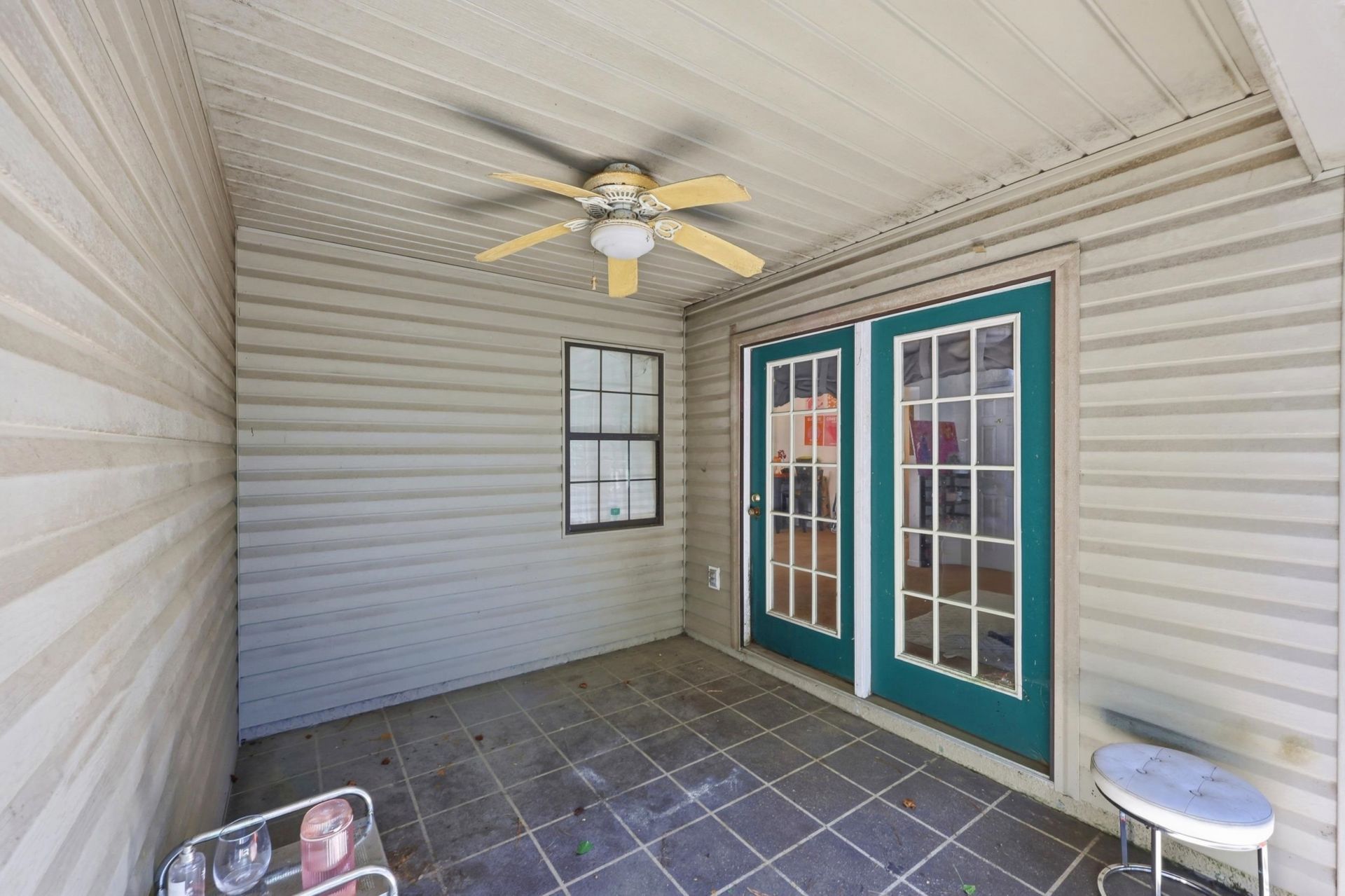 180 Quail Run Dr.  Photo 9