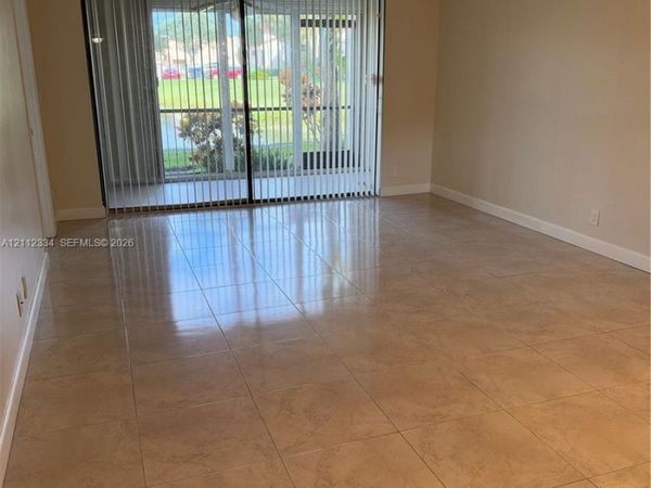 7300 NW 1st Street , Unit 104, Plantation, FL 33317