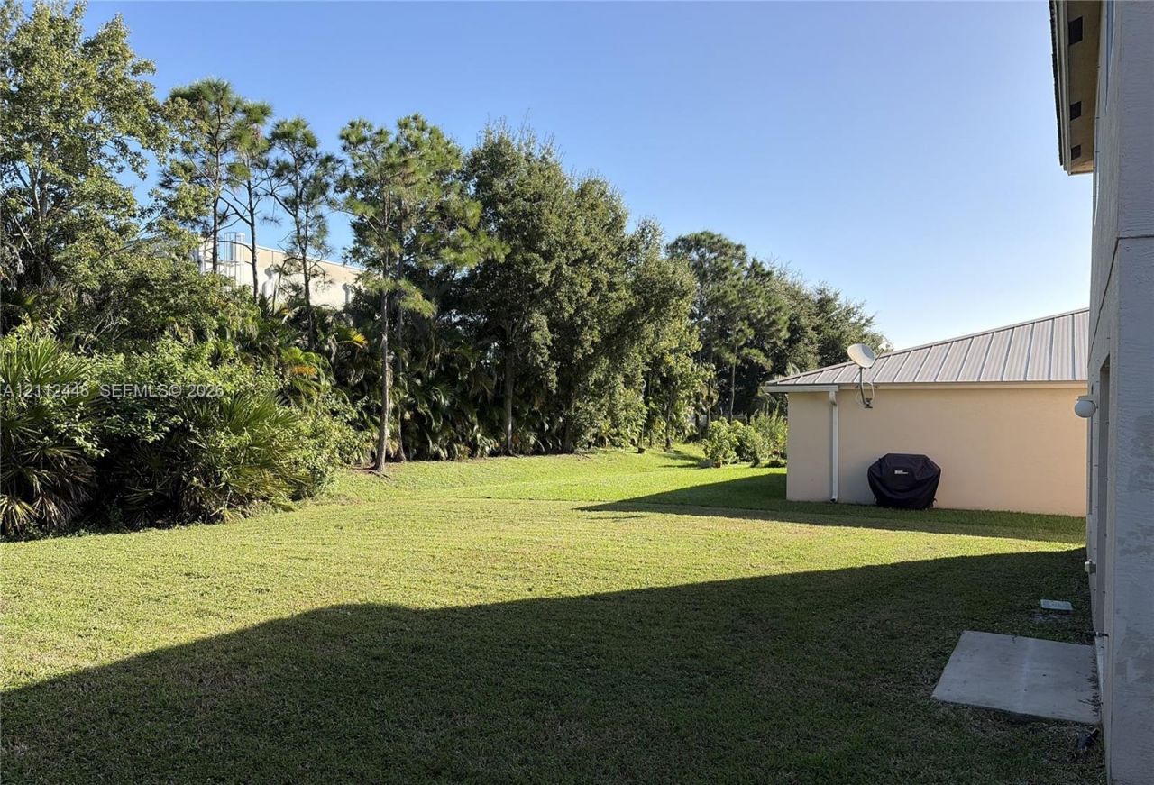 2007 SW Marblehead Way , Port Saint Lucie, FL 34953 Photo