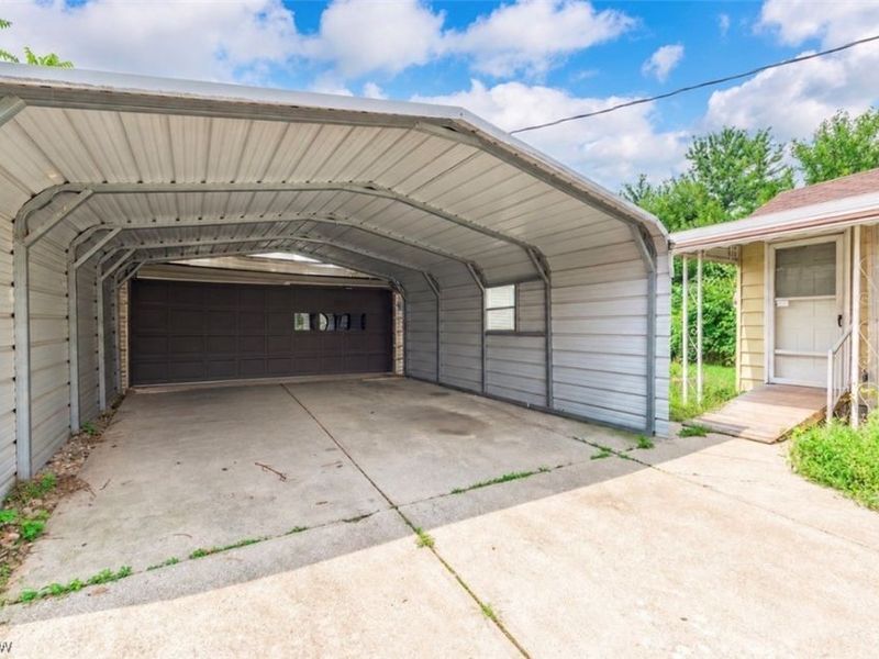 3810 Highland Road , Cleveland, OH 44111 Photo 4