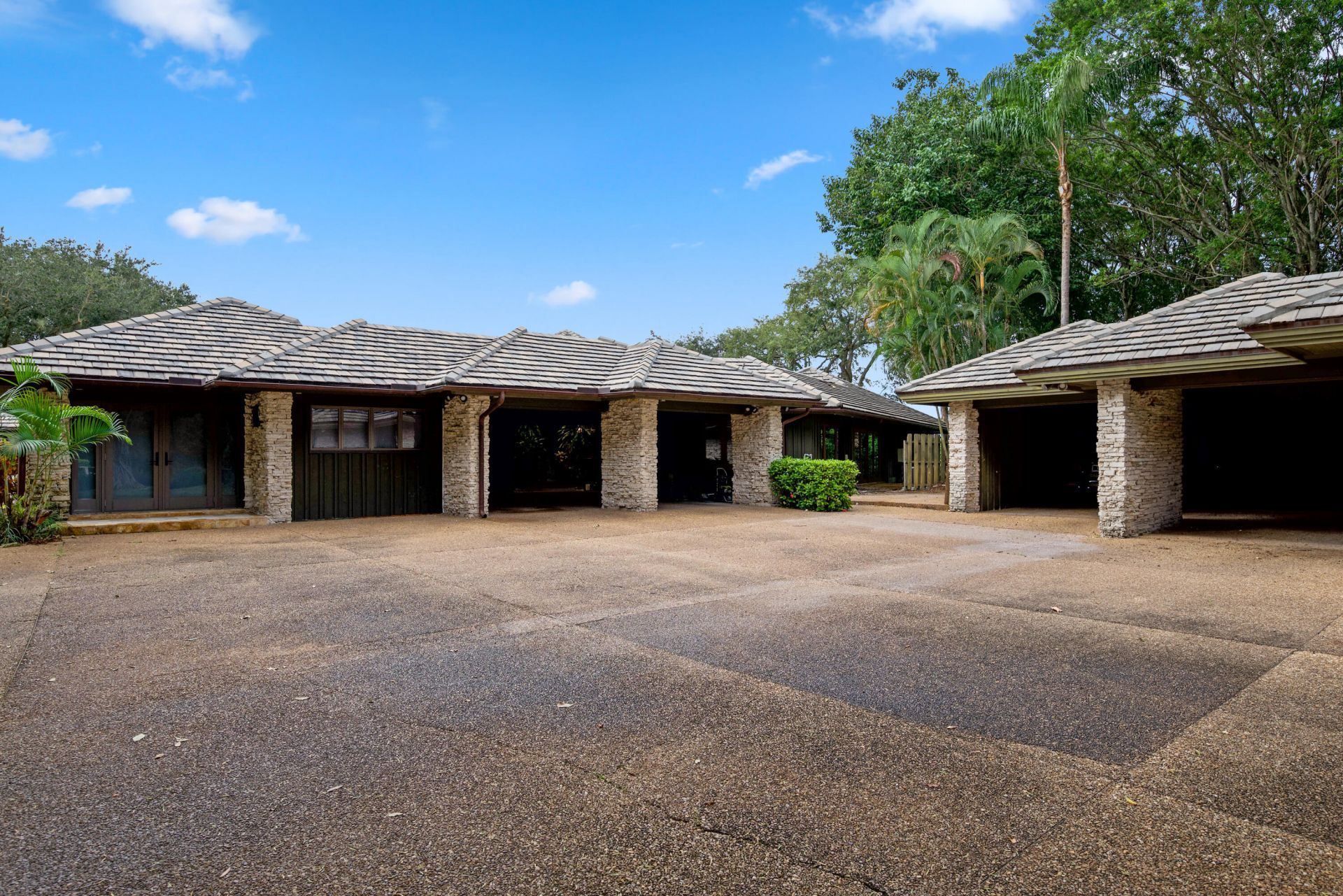 19700 Oakbrook Circle, Boca Raton, FL 33434 Photo