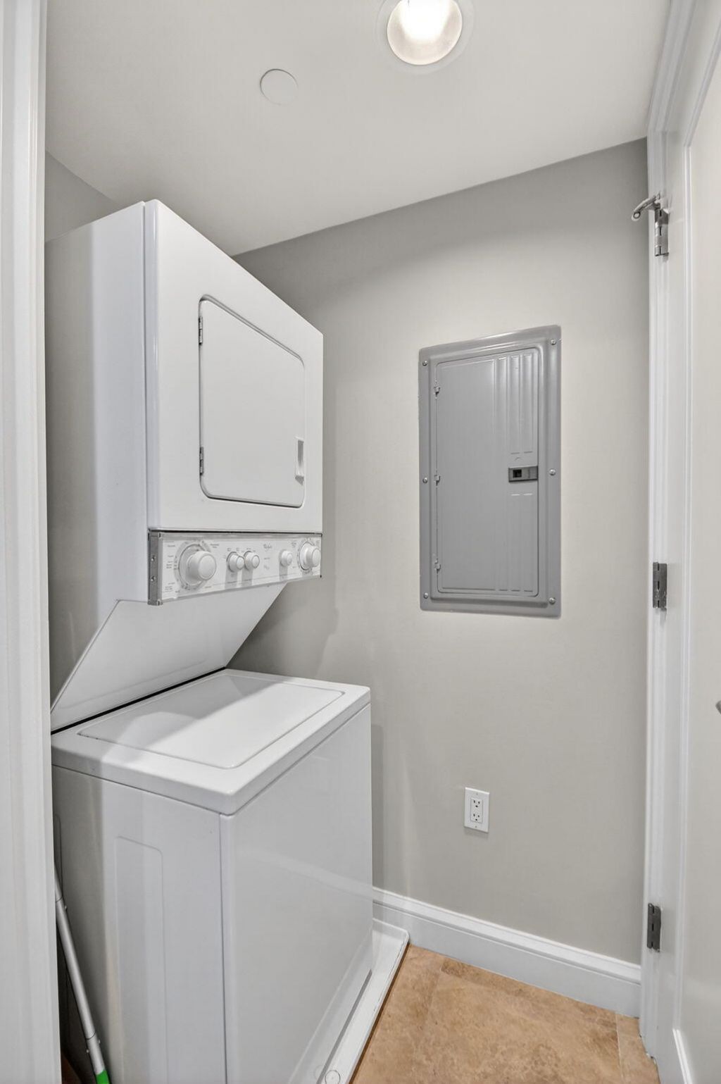 3800 N Ocean Drive, Unit 414, Singer Island, FL 33404 Photo
