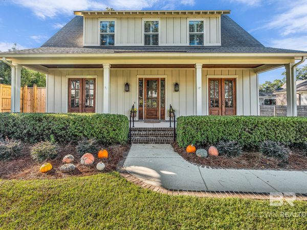 166 White Ave, Fairhope, AL 36532