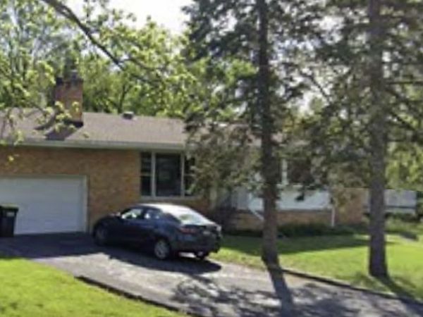 1273 Roberta Court , Glendale Heights, IL 60139