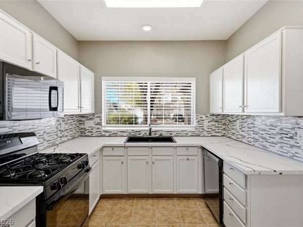 7733 DONALD NELSON Avenue , Las Vegas, NV 89131