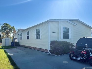 9784 Birmingham Street , Fenton, Mi 48430