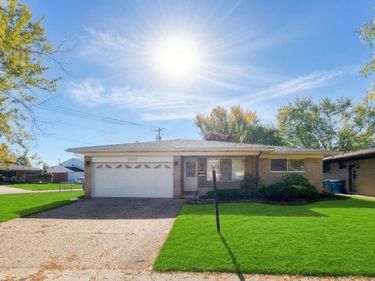 2652 Agustina Drive, Warren, Mi 48091