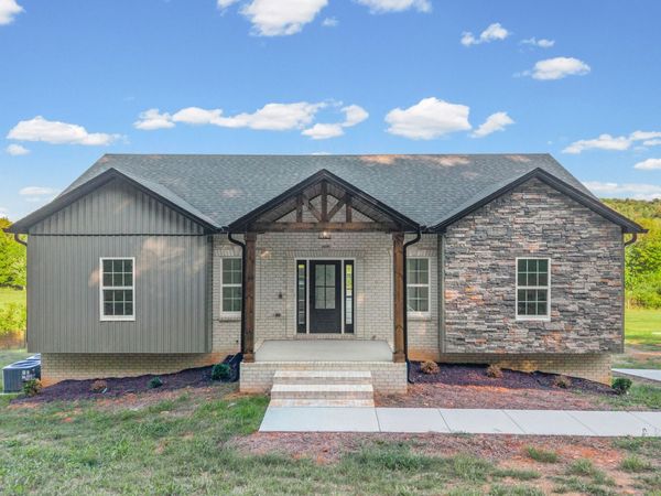 476 Buckeye Road , Cumberland City, TN 37050