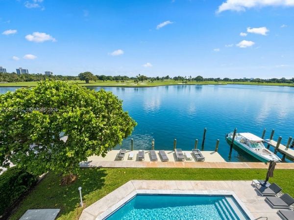9250 W Bay Harbor Dr, Unit 4A, Bay Harbor Islands, FL 33154
