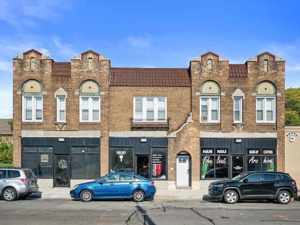 5008 W Center STREET, Milwaukee, WI 53210