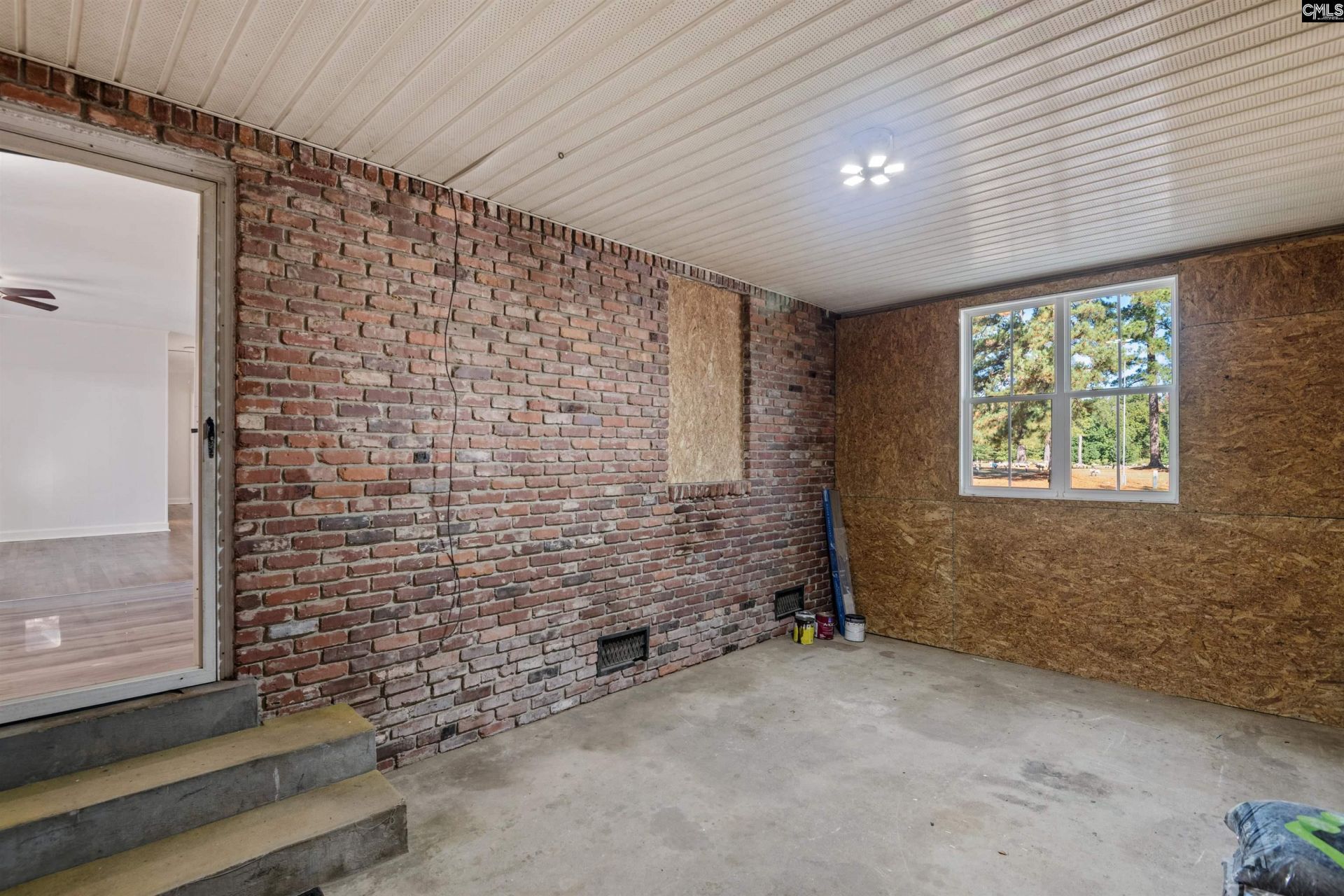 6622 Windwan Drive  Photo 32