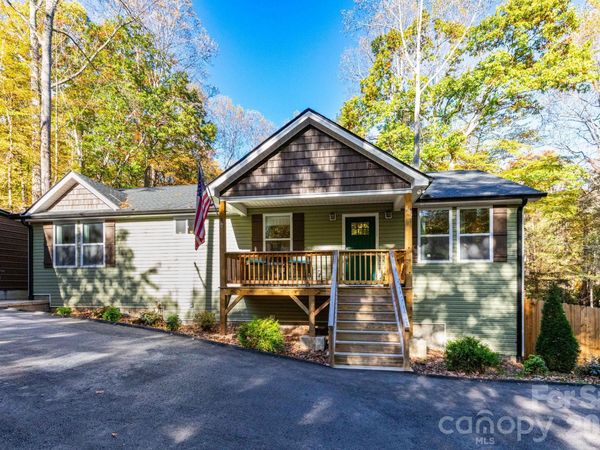 102 Reuben Branch Road , Maggie Valley, NC 28751