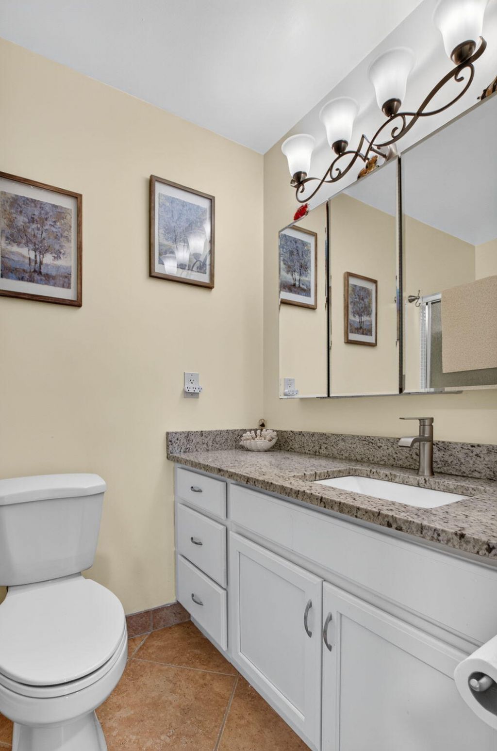 1260 Club Drive W, Unit A, Delray Beach, FL 33445 Photo
