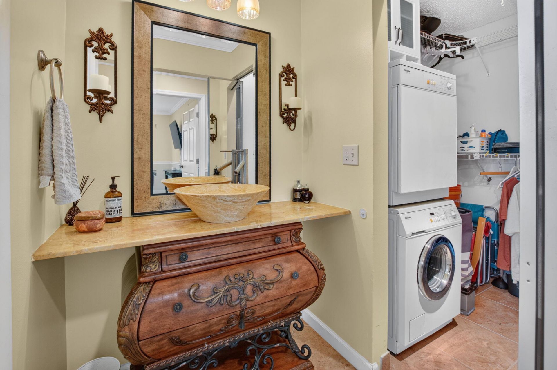 1260 Club Drive W, Unit A, Delray Beach, FL 33445 Photo