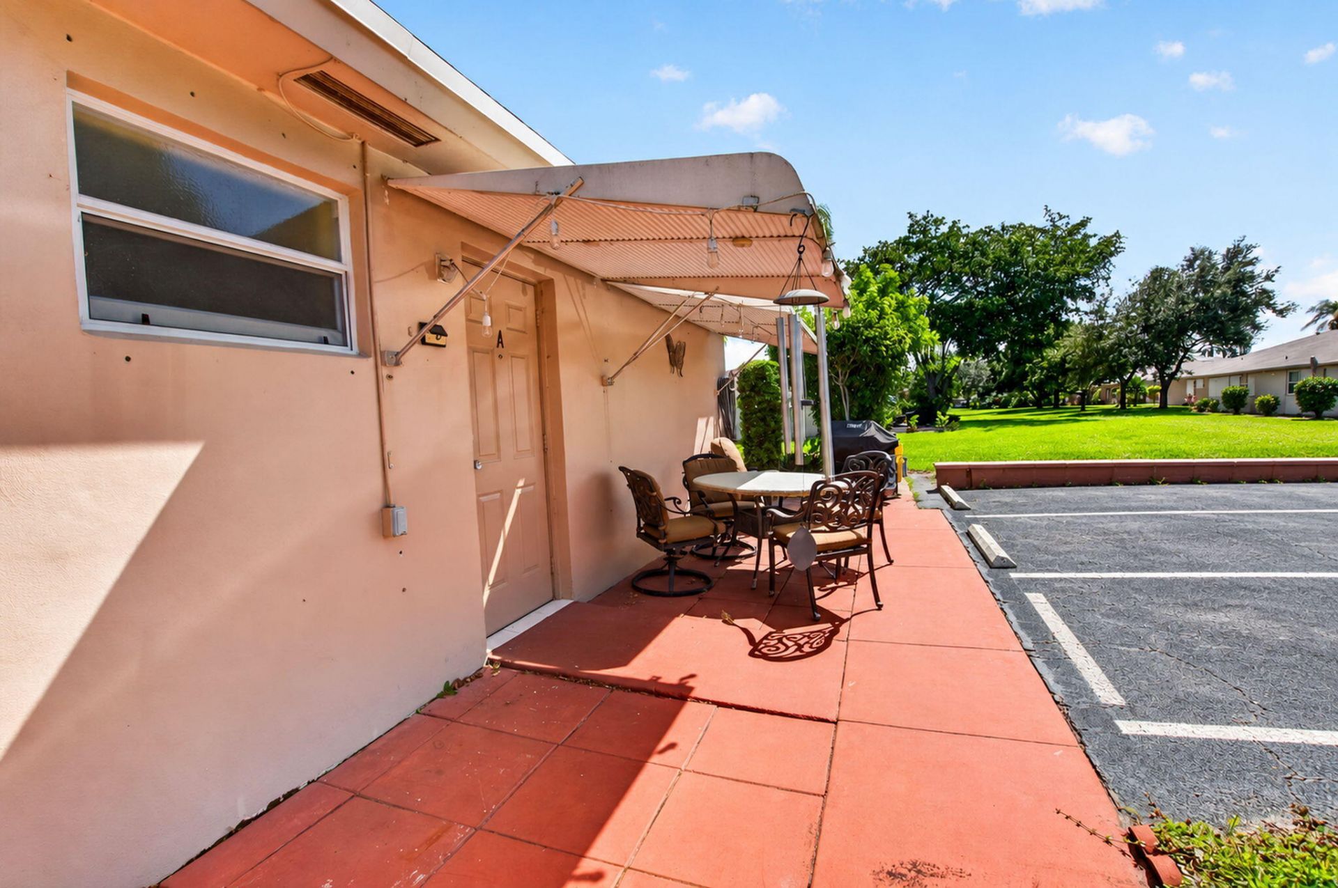 1260 Club Drive W, Unit A, Delray Beach, FL 33445 Photo