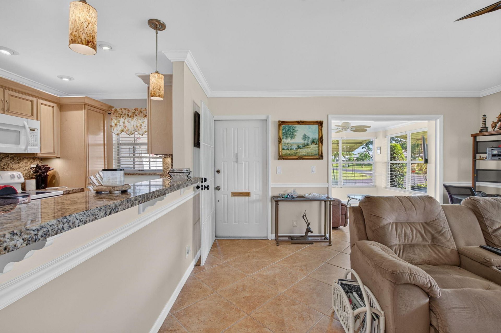 1260 Club Drive W, Unit A, Delray Beach, FL 33445 Photo
