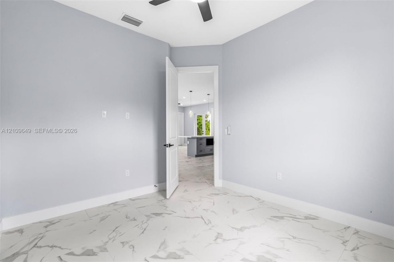 2818 42nd St SW Lehigh Acres, Lehigh Acres, FL 33976 Photo