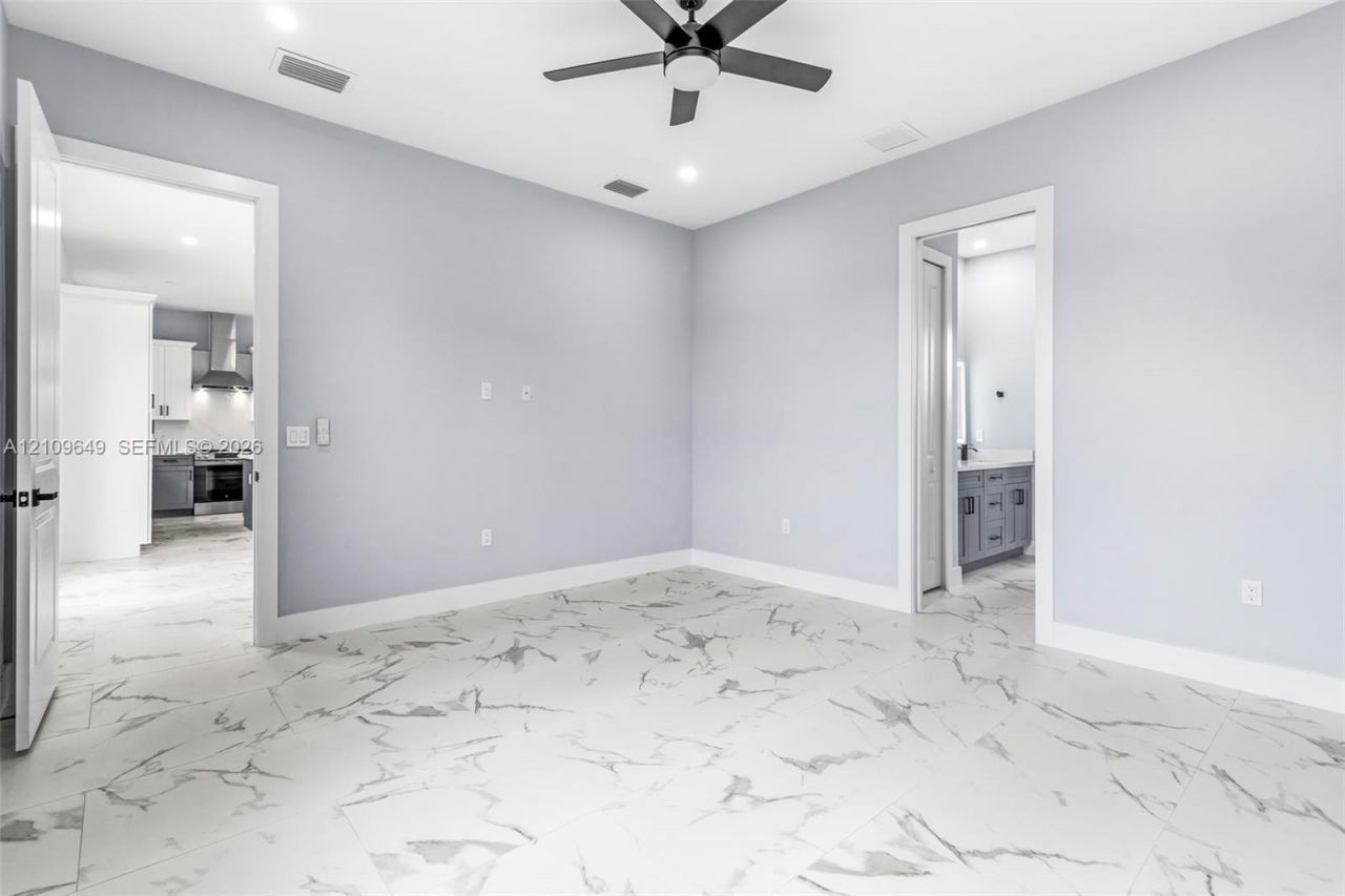 2818 42nd St SW Lehigh Acres, Lehigh Acres, FL 33976 Photo