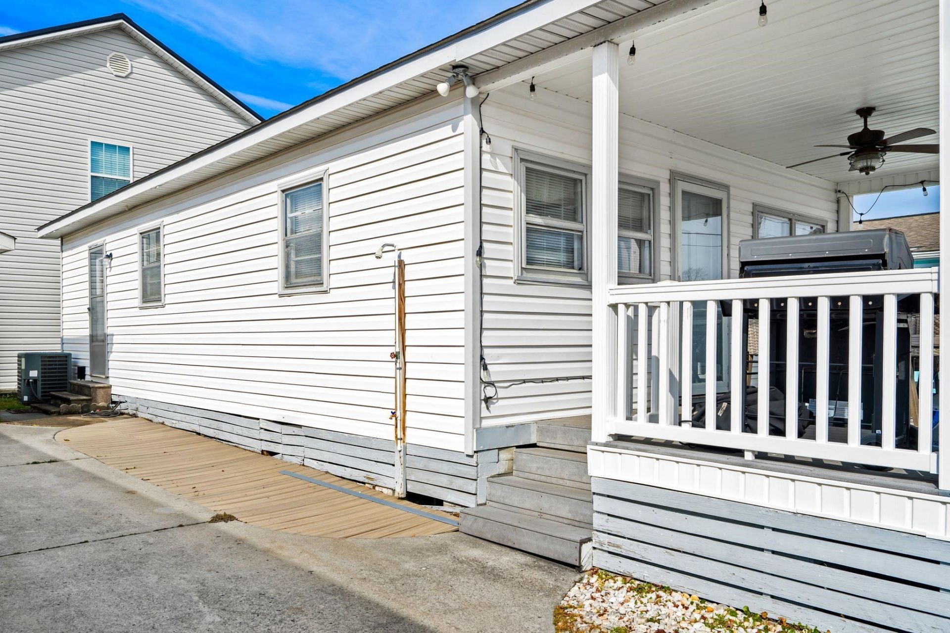 6001 - 5310 S Kings Hwy.  Photo 7