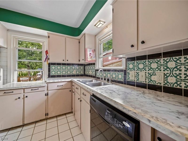 2853 Washington Boulevard , Cleveland Heights, OH 44118 Photo 10