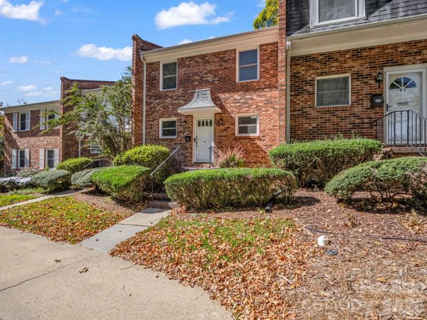 1409 Kensington Road , Unit B-3, Hendersonville, NC 28791