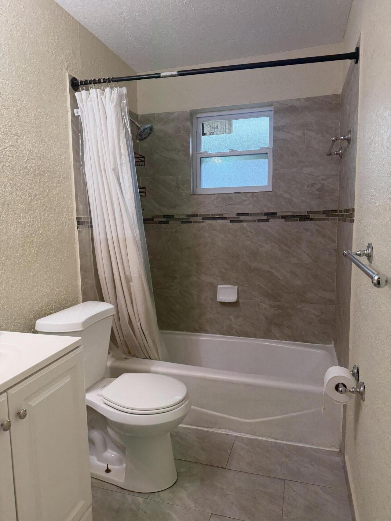 1679 W 16th Street, Riviera Beach, FL 33404 Photo