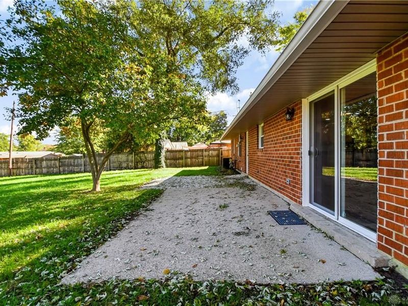 4877 Fishburg Road, Huber Heights, OH 45424 Photo 21