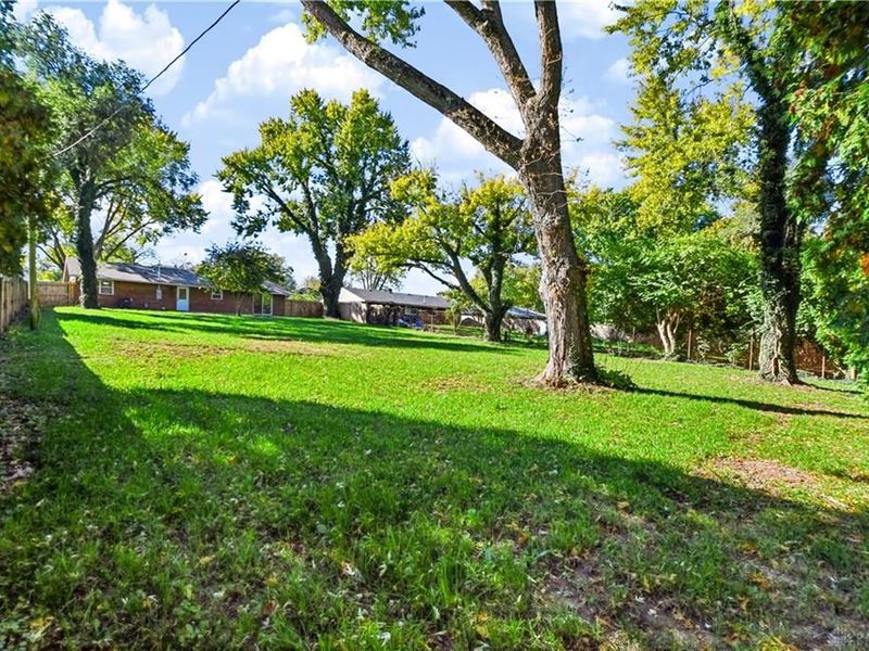 4877 Fishburg Road, Huber Heights, OH 45424 Photo 24