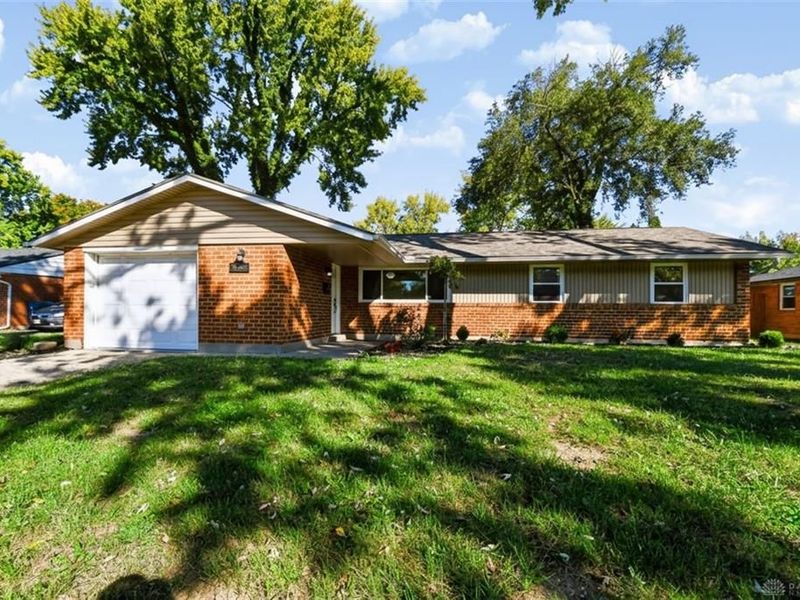 4877 Fishburg Road, Huber Heights, OH 45424 Photo 3