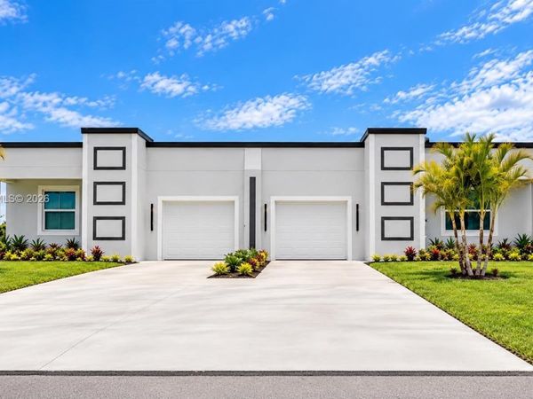 1105/1107 S Gilbert Ave , Lehigh Acres, FL 33973