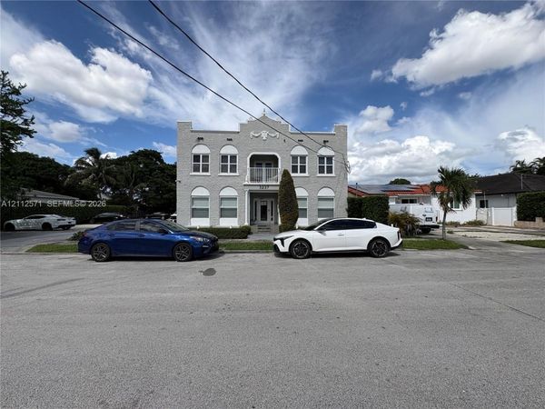 3237 SW 4th St , Unit 12, Miami, FL 33135