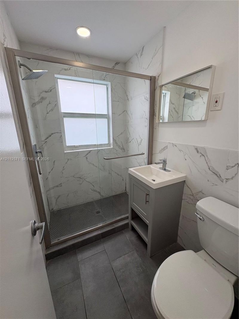 3237 SW 4th St , Unit 12, Miami, FL 33135 Photo
