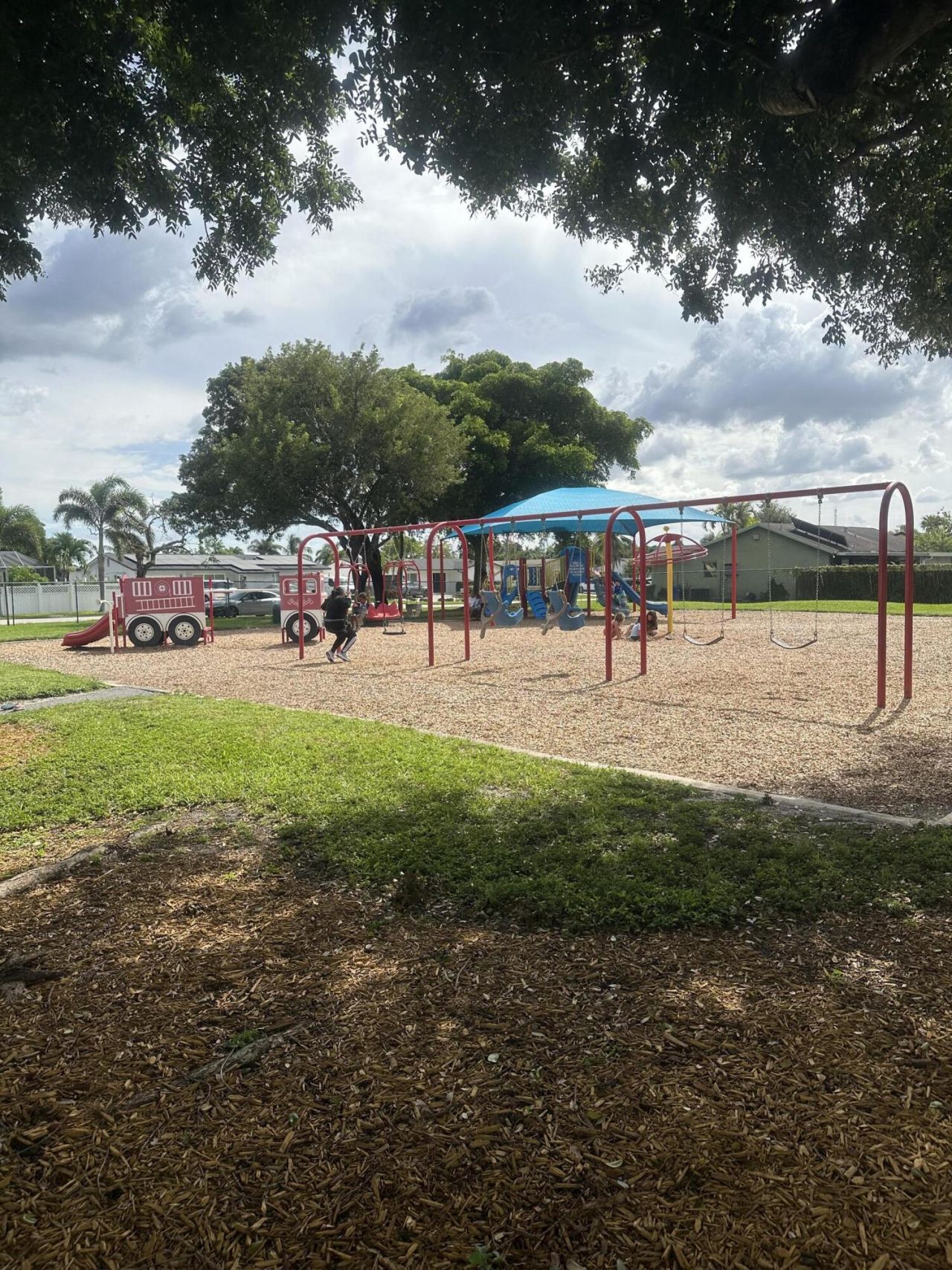 551 NW 99th Way, Pembroke Pines, FL 33024 Photo