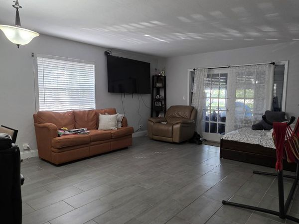 7556 Stirling Road, Unit 117, Davie, FL 33024