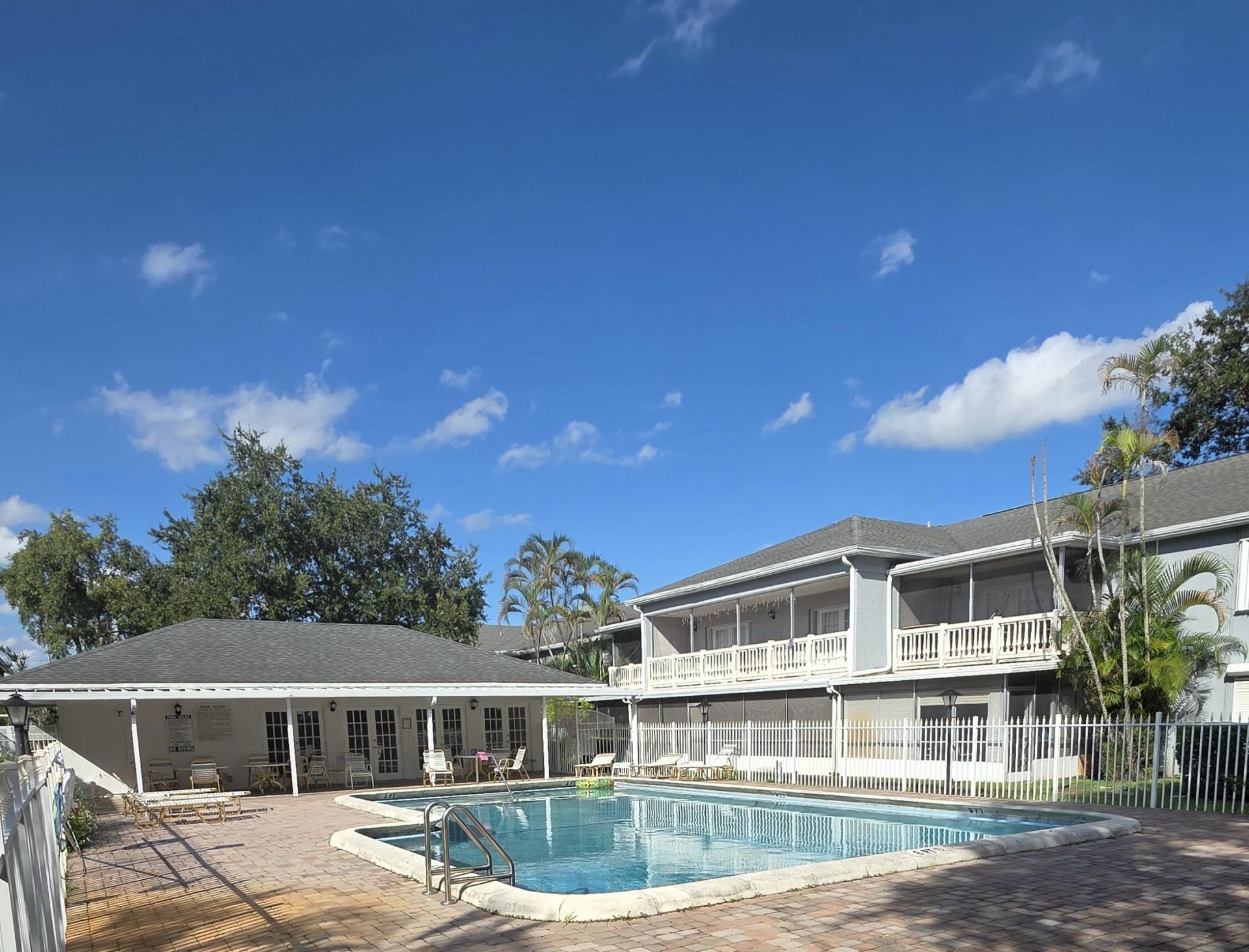 7556 Stirling Road, Unit 117, Davie, FL 33024 Photo