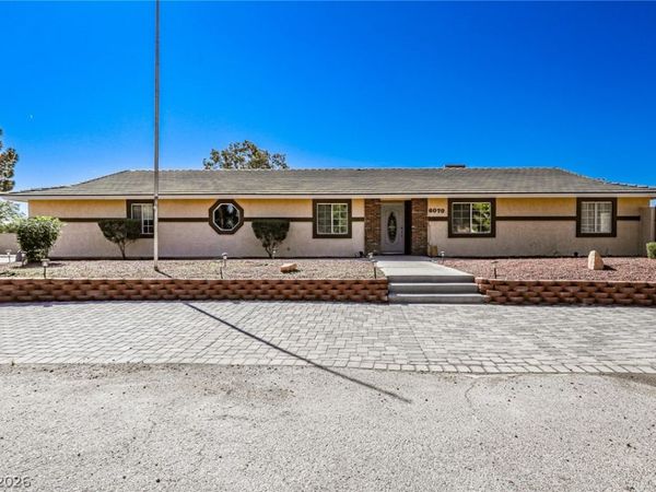 6070 Mann Street , Las Vegas, NV 89118