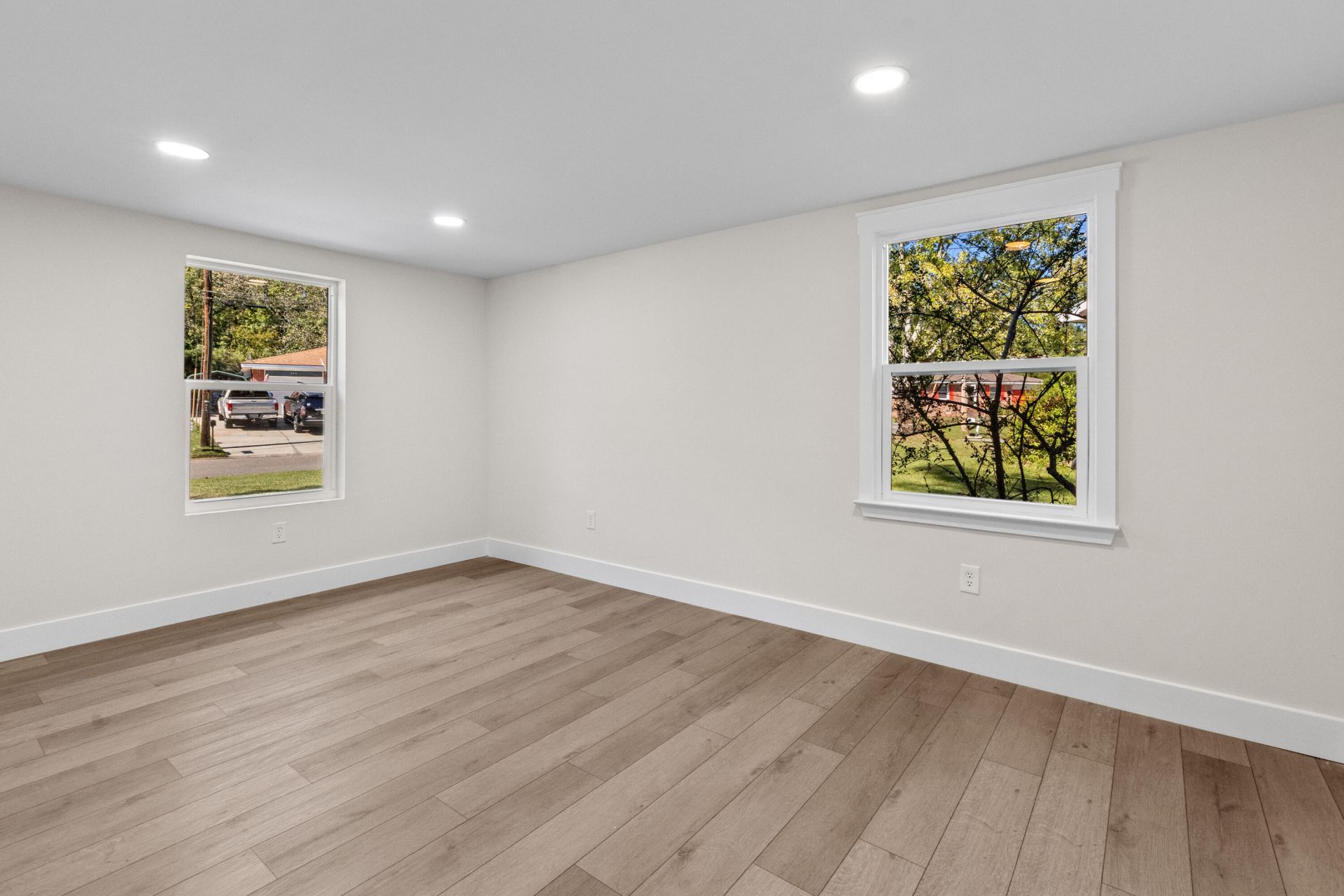 339 Holly Avenue Photo 11