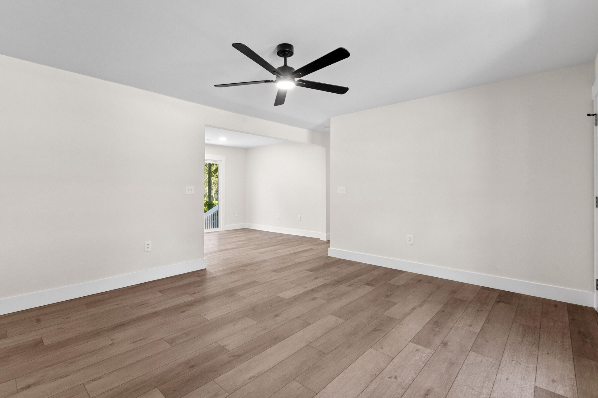 339 Holly Avenue Photo 4
