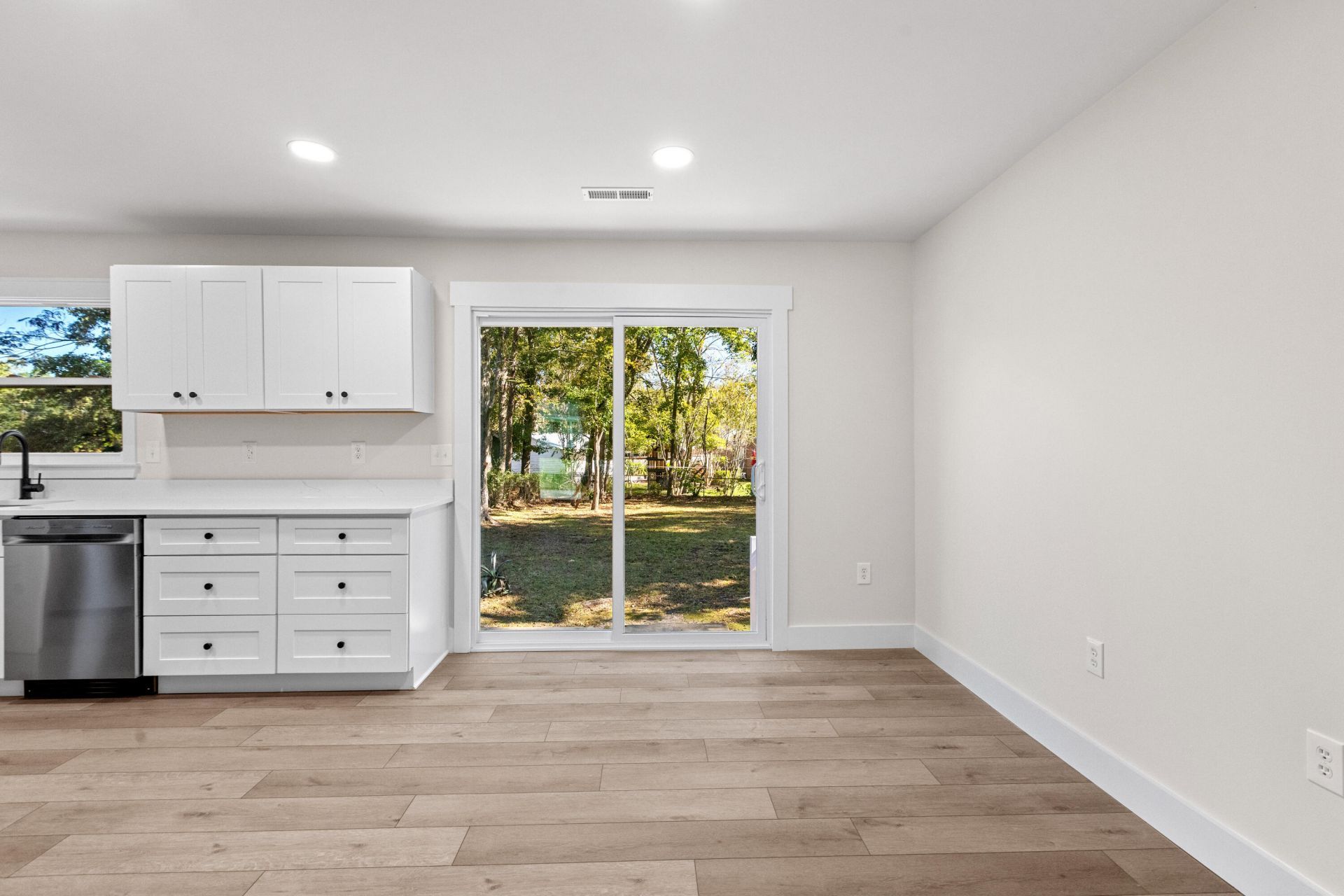 339 Holly Avenue Photo 9