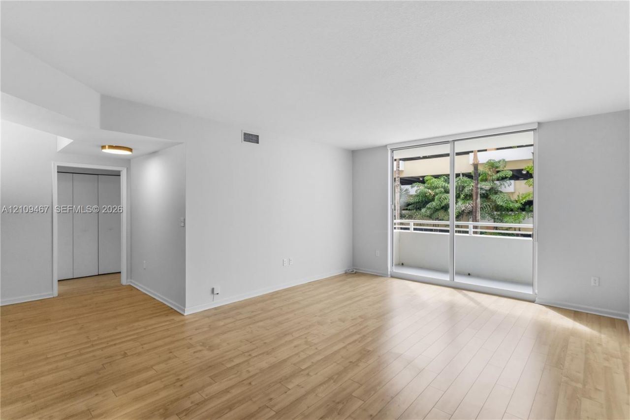 18800 NE 29th Ave, Unit 226, Aventura, FL 33180 Photo