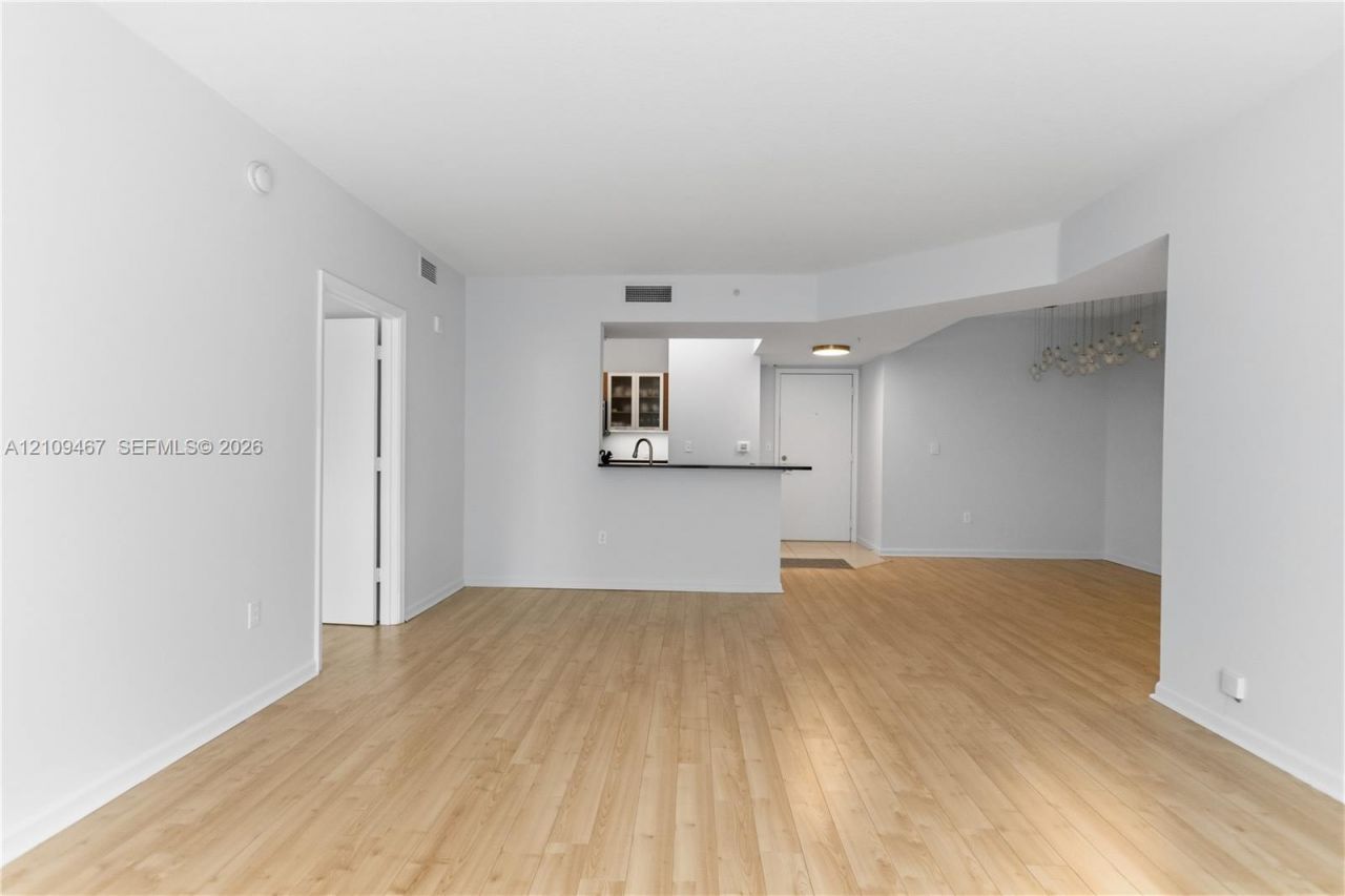 18800 NE 29th Ave, Unit 226, Aventura, FL 33180 Photo