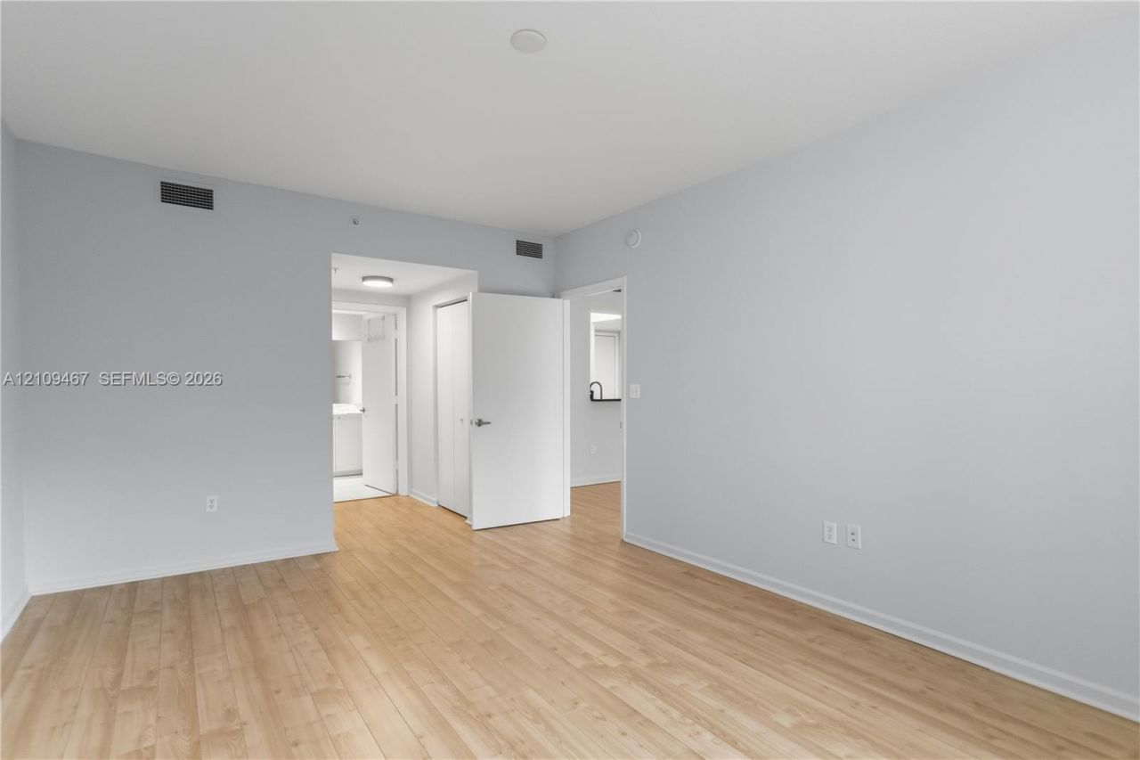 18800 NE 29th Ave, Unit 226, Aventura, FL 33180 Photo