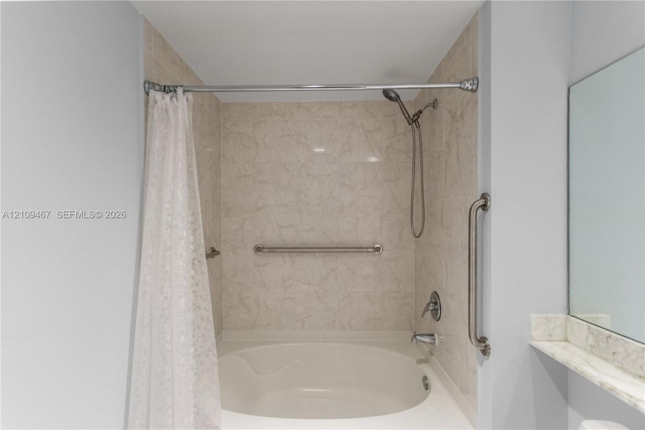 18800 NE 29th Ave, Unit 226, Aventura, FL 33180 Photo